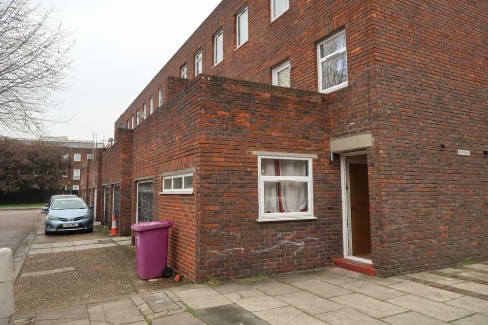 Saltwell Street Deluxe En